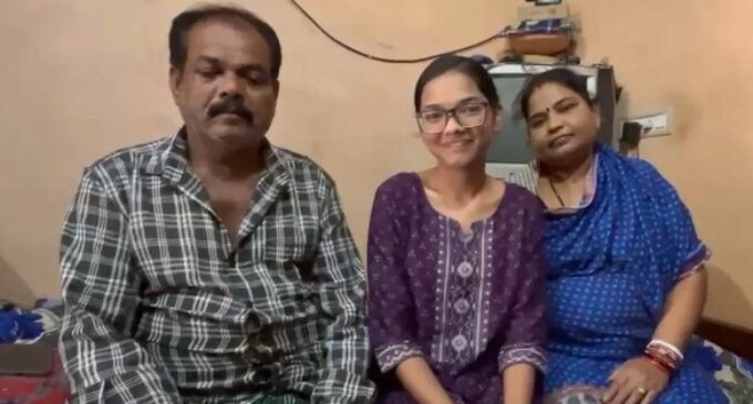 Odisha: Vegetable vendor’s daughter tops in +2 science, dreams of becoming a doctor