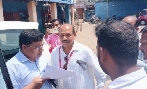 ବୌଦ୍ଧ ଜିଲ୍ଲା ସାମ୍ବାଦିକ ୟୁନିୟନ ପକ୍ଷରୁ କଳା ବ୍ୟାଚ୍ ପରିଧାନ କରି ଧାରଣା
