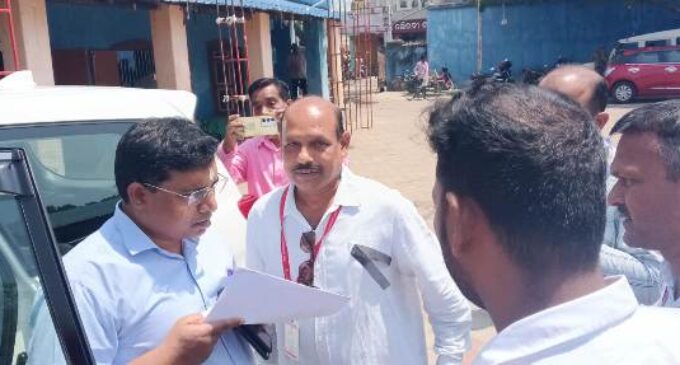 ବୌଦ୍ଧ ଜିଲ୍ଲା ସାମ୍ବାଦିକ ୟୁନିୟନ ପକ୍ଷରୁ କଳା ବ୍ୟାଚ୍ ପରିଧାନ କରି ଧାରଣା