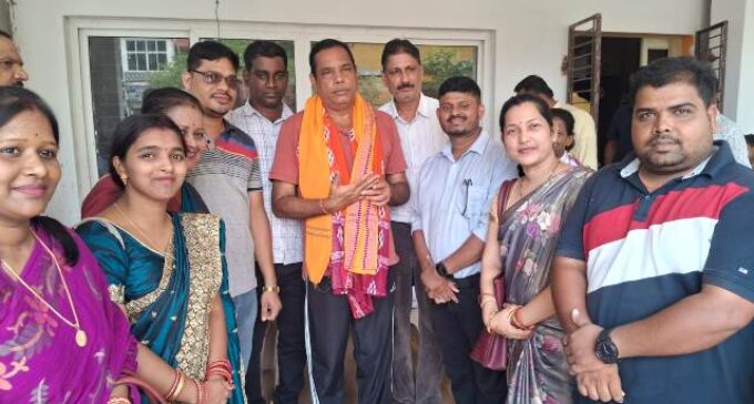 ଅଧ୍ୟାପକ କର୍ମଚାରୀ ସଂଘର ସମ୍ବର୍ଦ୍ଧନା ପ୍ରଦାନ
