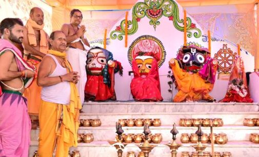 ସ୍ନାନ ମଣ୍ଡପରେ ଗଜାନନ ବେଶରେ ଦର୍ଶନ ଦେଲେ ଚତୁର୍ଦ୍ଧାମୂର୍ତ୍ତି : ଶତାଧିକ ଭକ୍ତଙ୍କ ସମାଗମ