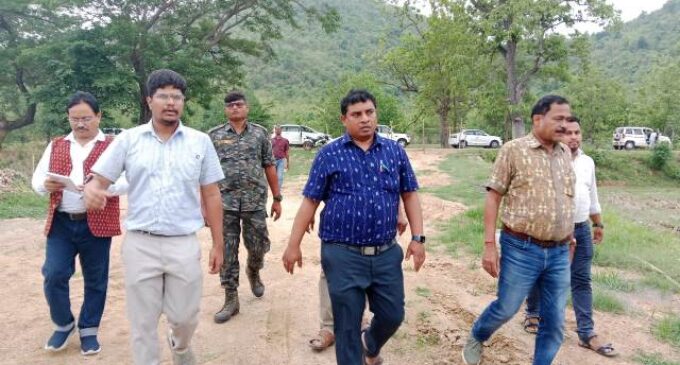 ବୌଦ୍ଧ ଜିଲ୍ଲାପାଳଙ୍କ ହରଭଙ୍ଗା ବ୍ଲକର ବିଭିନ୍ନ ଉନ୍ନୟନମୂଳକ ପ୍ରକଳ୍ପ ଓ ହିତାଧିକାରୀ ଫାର୍ମ ପରିଦର୍ଶନ,ସମନ୍ୱିତ କୃଷି କୁ ଗୁରୁତ୍ୱ ଦେବା ପାଇଁ ଆହ୍ୱାନ