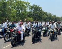 ରାଜ୍ୟସଭା ନିର୍ବାଚନରେ କ୍ରସ୍ ଭୋଟିଂ ଅଭିଯୋଗରେ ଦଳରୁ ନିଲମ୍ବିତ ବାଲିଗୁଡା ବିଧାୟକ ଙ୍କୁ ହଜାର ହଜାର ବିଜେଡି କର୍ମୀ କଲେ ସ୍ୱାଗତ ସମ୍ବର୍ଦ୍ଧନା