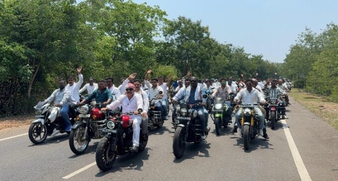 ରାଜ୍ୟସଭା ନିର୍ବାଚନରେ କ୍ରସ୍ ଭୋଟିଂ ଅଭିଯୋଗରେ ଦଳରୁ ନିଲମ୍ବିତ ବାଲିଗୁଡା ବିଧାୟକ ଙ୍କୁ ହଜାର ହଜାର ବିଜେଡି କର୍ମୀ କଲେ ସ୍ୱାଗତ ସମ୍ବର୍ଦ୍ଧନା