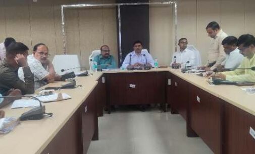 ବୌଦ୍ଧରେ ପେନ୍‌ସନ ମାମଲା ସମୀକ୍ଷା ବୈଠକ ଅନୁଷ୍ଠିତ : ଅତିଶୀଘ୍ର ସମସ୍ତ ବକେୟା ମାମଲା ସମାଧାନ ପାଇଁ ଜିଲ୍ଲାପାଳଙ୍କ ନିର୍ଦ୍ଦେଶ