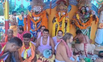 ଶ୍ରୀ ଶ୍ରୀ ଅନନ୍ତ ପୁରୁଷୋତ୍ତମ ଦେବଙ୍କ ବାହୁଡ଼ା ଯାତ୍ରା ଶାନ୍ତି ଶୃଙ୍ଖଳାର ସହ ସମାପନ