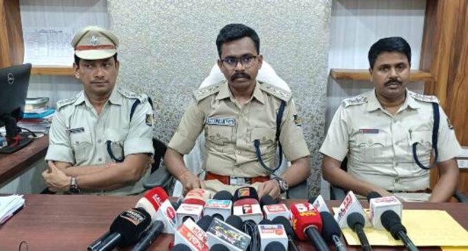 ଖୋରଧା ରେ ଡ୍ରଗ୍ସ ମାଫିଆଙ୍କ ବିରୋଧରେ ପୁଲିସର କାର୍ଯ୍ୟାନୁଷ୍ଠାନ; ୧୭୫ ଗ୍ରାମ ବ୍ରାଉନସୁଗାର ଜବତ, ୨ ଗିରଫ