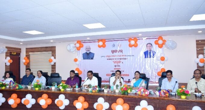 ଦୁଇ ମାସରେ ଖୋରଧାରେ ୭୦ ହଜାର ନୂଆ ସମବାୟ ସଦସ୍ୟ ସଂଗ୍ରହ ଲକ୍ଷ୍ୟ : ‘ସମ୍ବନ୍ଧ’ ସଦସ୍ୟତା ମହା ଅଭିଯାନର ଜିଲ୍ଲାସ୍ତରୀୟ ଶୁଭାରମ୍ଭ; ପ୍ରତି ପରିବାରରୁ ଜଣେ ସଦସ୍ୟଙ୍କୁ ଯୋଡ଼ିବା ଉପରେ ଗୁରୁତ୍ୱ