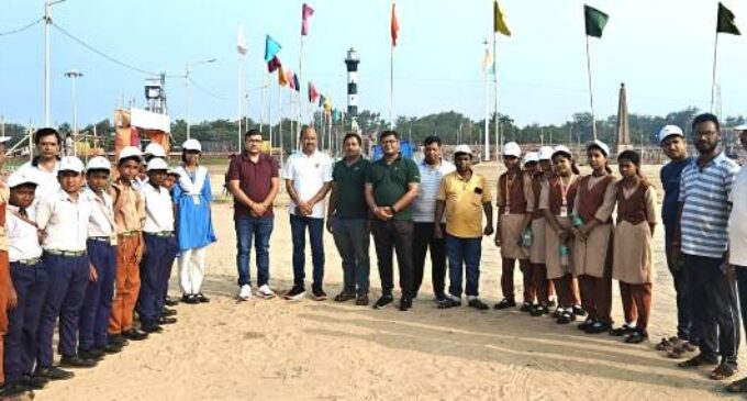 AM/NS Ports Organizes Sea Beach Cleanup Drive in Paradeep