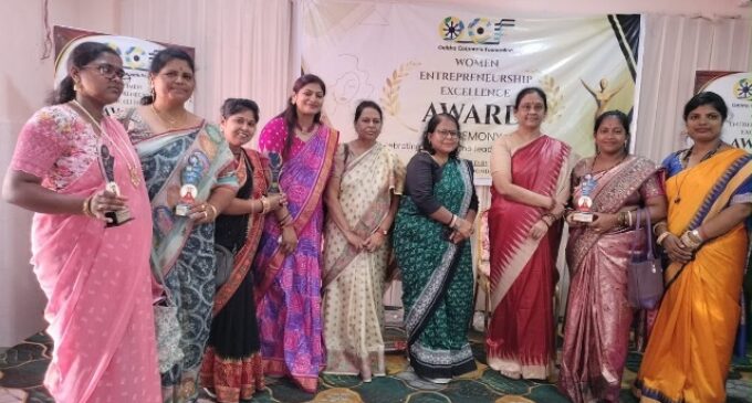 Srujanika`s Women Entrepreneurs Honoured at Women Entrepreneurship Excellence Award 2026 in Berhampur
