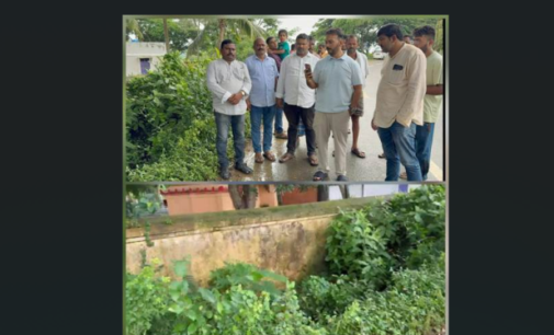 ଗଜପତି: ରାମଲିଙ୍ଗେଶ୍ୱର ମନ୍ଦିର ପରିସରକୁ ଲାଗି ମୁଖ୍ୟ ରାସ୍ତା ପାର୍ଶ୍ୱରେ ବିରାଟ ଗାତ ଓ ଭଙ୍ଗା ଭୂତଳ ପୋଲ