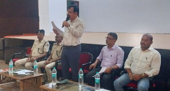 ଗଣେଶ ପୂଜା ପାଇଁ ଜିଲ୍ଲା ପ୍ରଶାସନ ଓ ପୁଲିସ ପକ୍ଷରୁ ପ୍ରସ୍ତୁତି ବୈଠକ : ପୂଜା ପାଇଁ ଥାନାରେ ପଞ୍ଜିକରଣ କରିବେ ପୂଜା କମିଟି, ଡିଜେ, ଉଚ୍ଚ ଶବ୍ଦ ଓ ବାଣ ଉପରେ କଟକଣା
