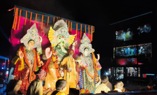 ଓଡ଼ିଶା ପ୍ରସିଦ୍ଧ ଜଟଣୀ ଗଣେଷ ପୂଜା ଭସାଣି, ସାମିଲ ହେଲେ ହଜାର ହଜାର ଶ୍ରଦ୍ଧାଳୁ, ସୀତାରାମ ଛକରେ ଏକାଠି ହେଲେ ୪୦ ରୁ ଉର୍ଦ୍ଧ୍ବ ମେଢ଼