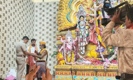 IGP Satyajit Nayak Visits Durga Puja Pandals, Reviews Security Arrangements